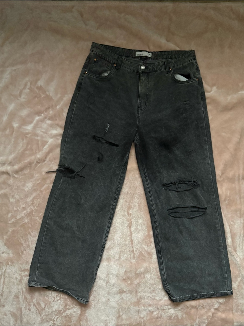 Woman’s Distressed Baggy Black Jeans - Loose Fit